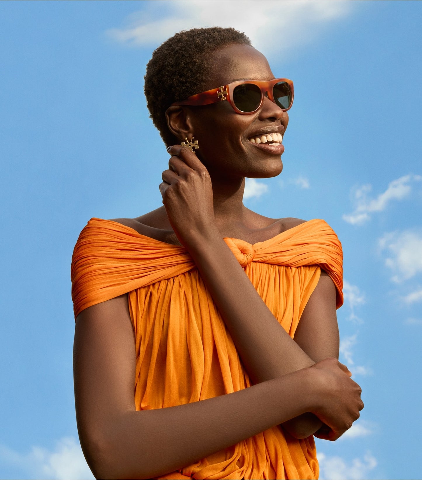 Tory Burch Icon Hoop Earrings - Tory Gold
