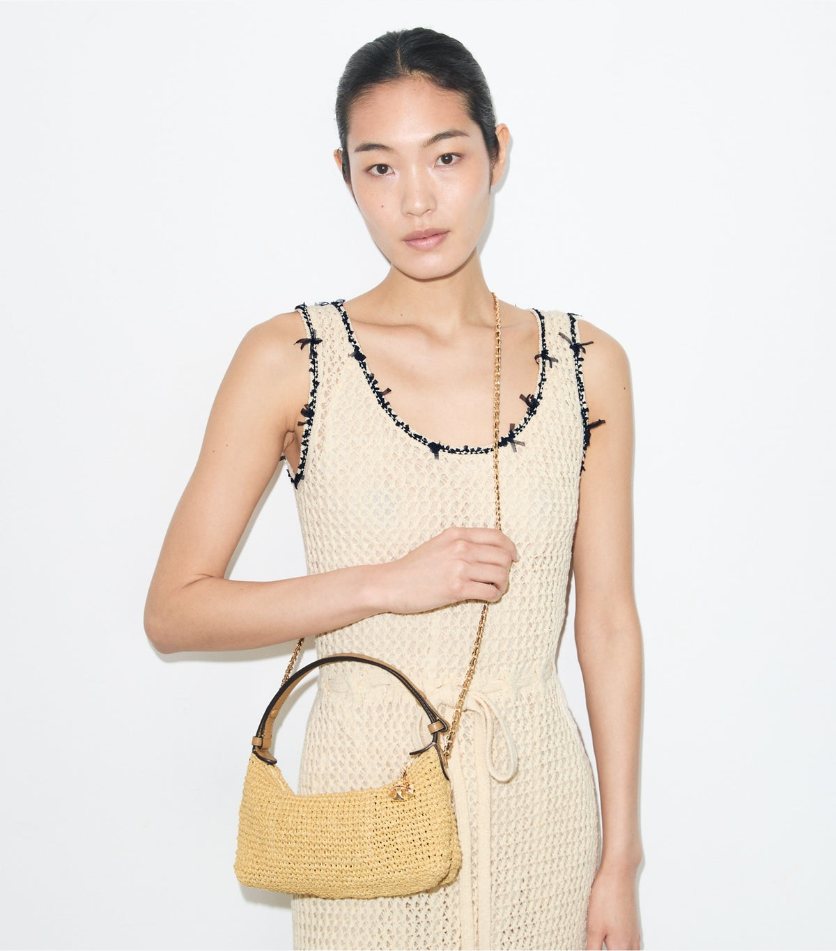 Tory Burch Fleming Crochet Pochette - Natural