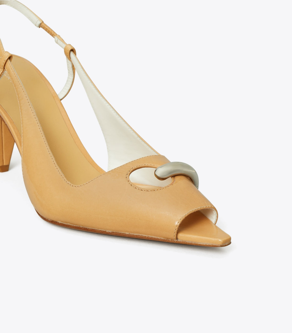 Tory Burch Pierced Peep-Toe Slingback - Cantucci / Gold