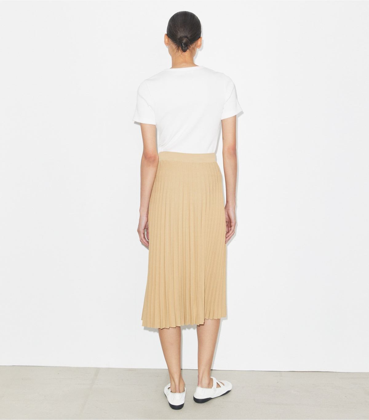 Tory Burch Pleated Viscose Skirt - Beige