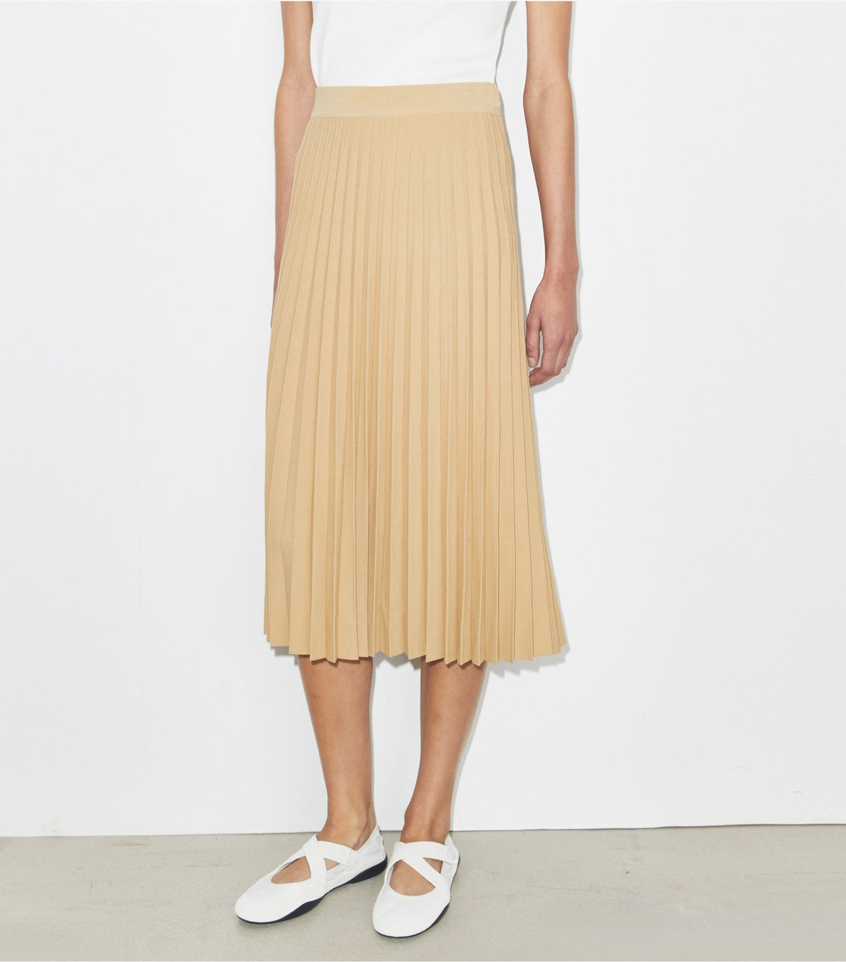 Tory Burch Pleated Viscose Skirt - Beige