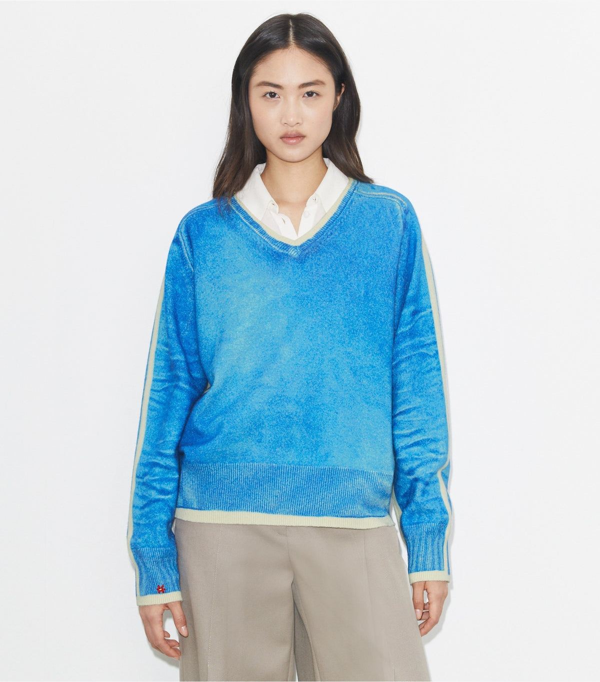 Tory Burch Merino Wool Sweater - Antique Travertine/ V-Neck Print