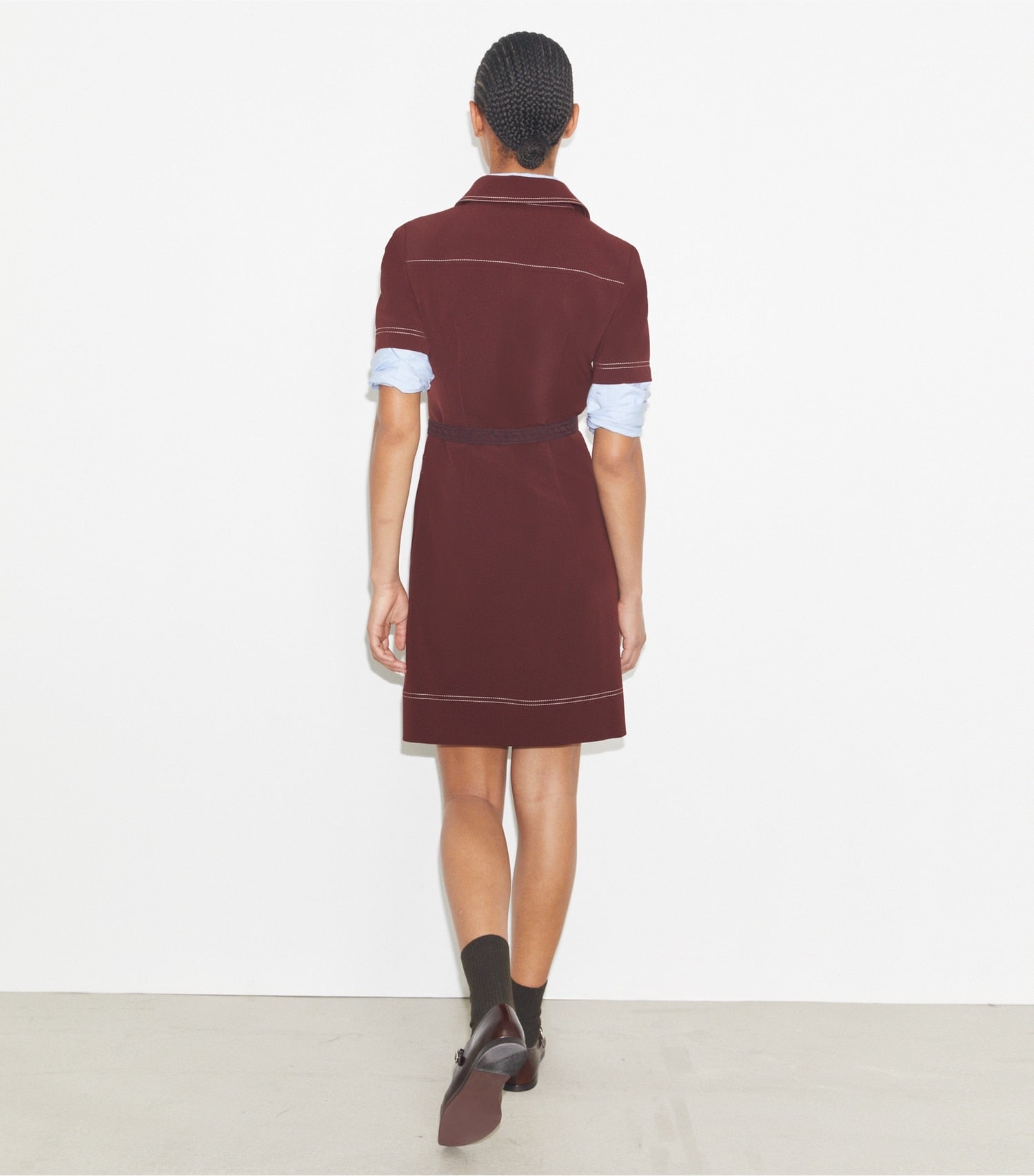 Tory Burch Short-Sleeve Pick Stitch Golf Dress - Dark Sangria