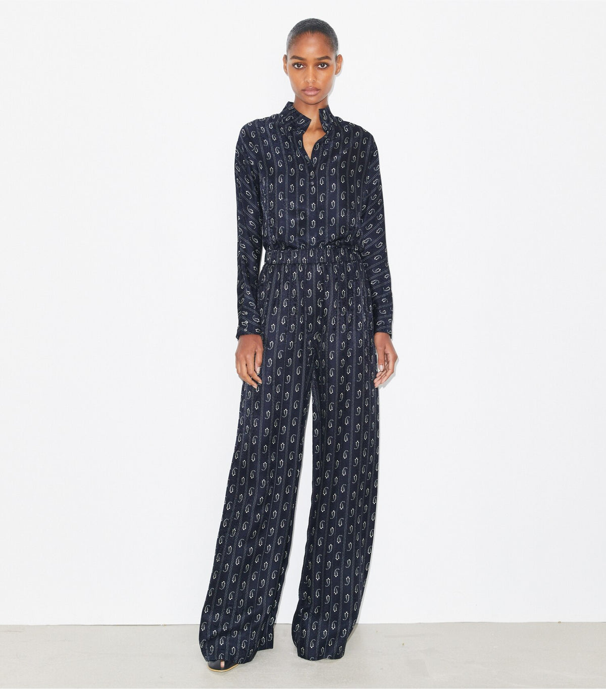 Tory Burch Relaxed-Fit Jacquard Pants - Medium Navy Paisley