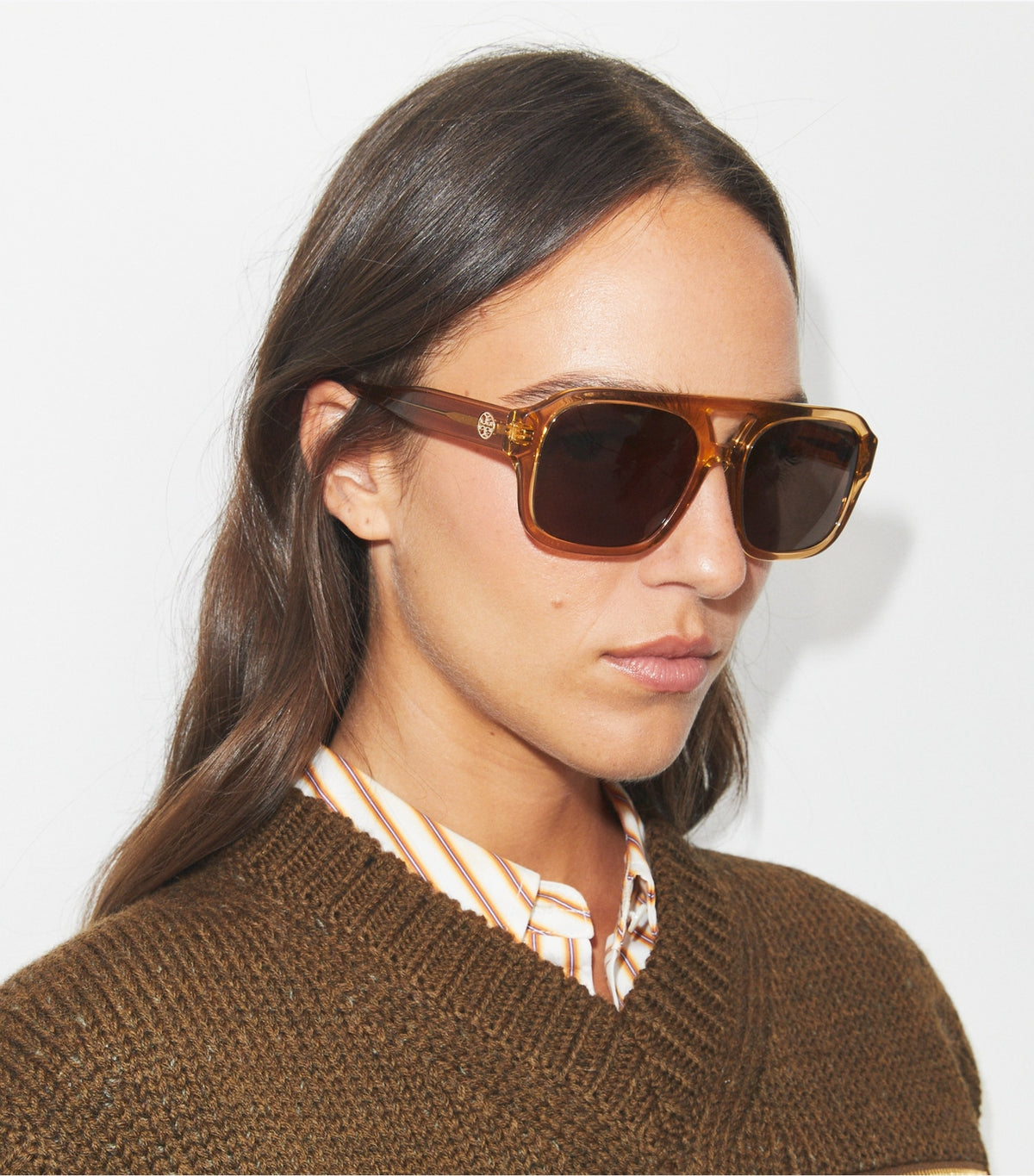 Tory Burch Miller Navigator Sunglasses - Transparent Yellow Brown/Solid Brown