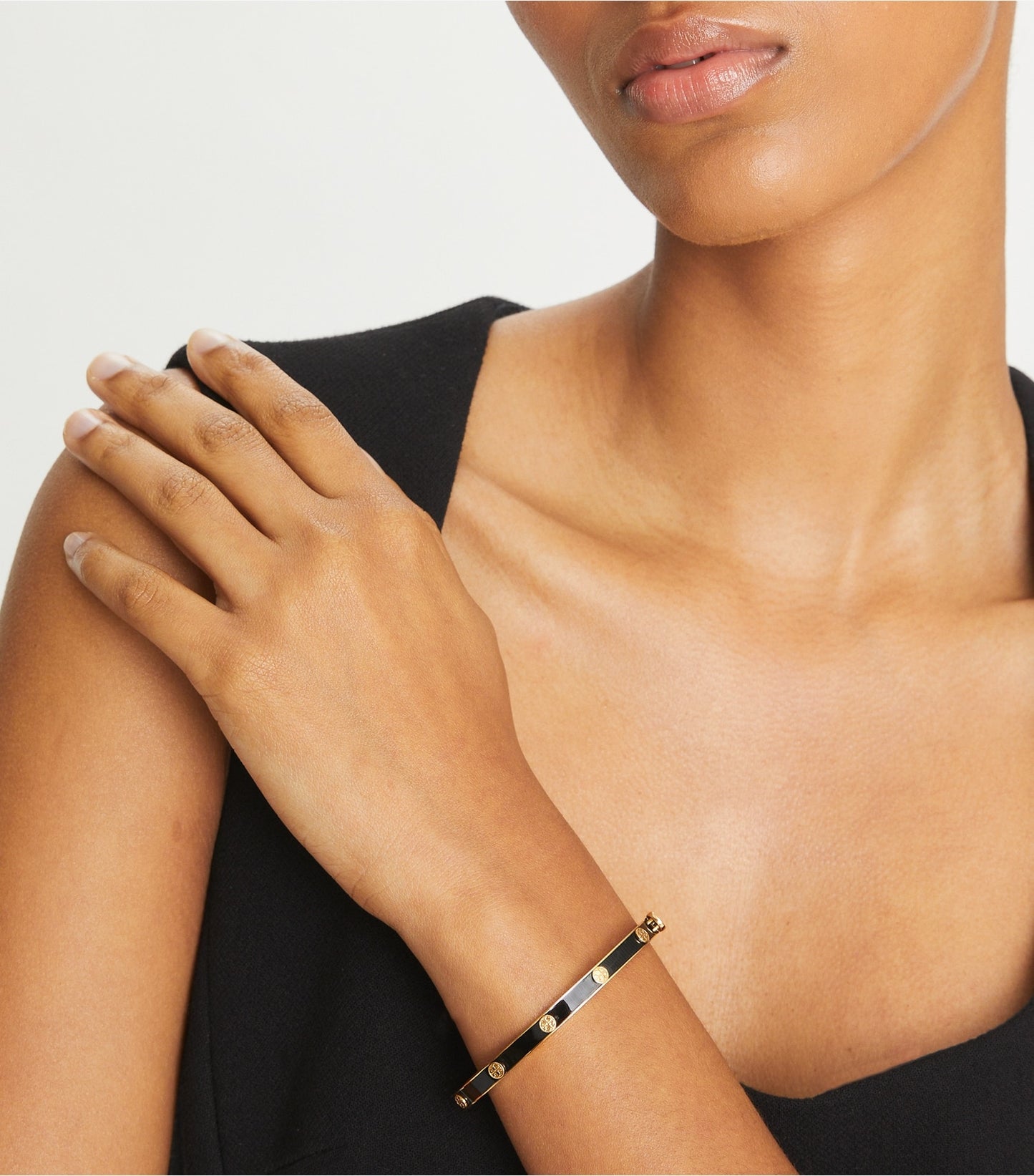 Tory Burch Icon Enamel Hinge Bracelet - Tory Gold / Black