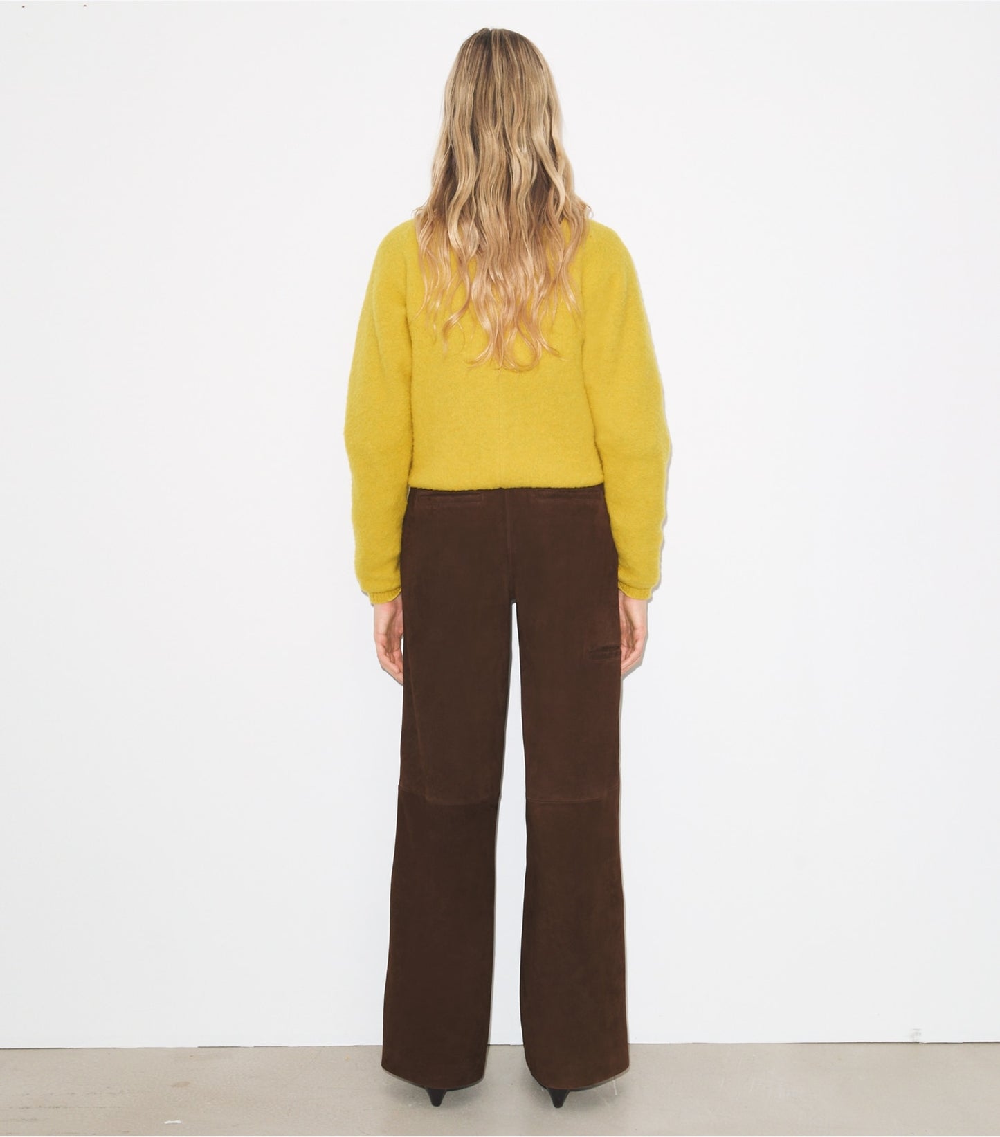 Tory Burch Relaxed-Fit Suede Pant - Light Chocolate