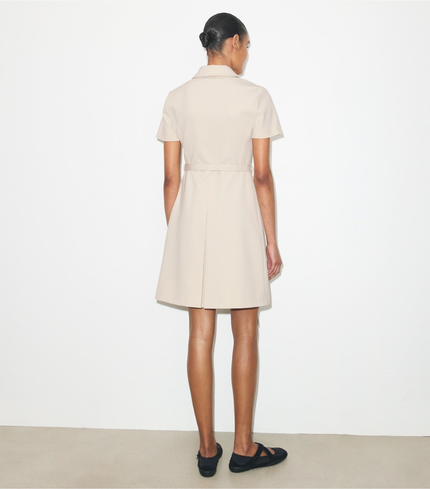 Tory Burch Short-Sleeve Pleated Golf Dress - Stone