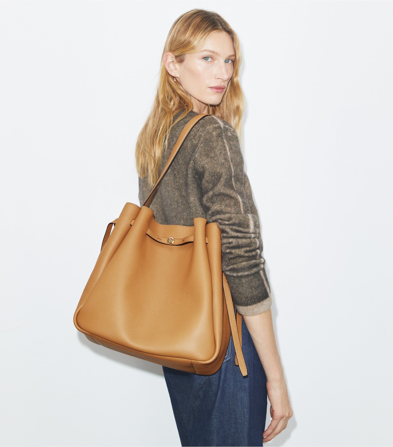 Tory Burch Large Romy Bucket Bag - Tiramisu