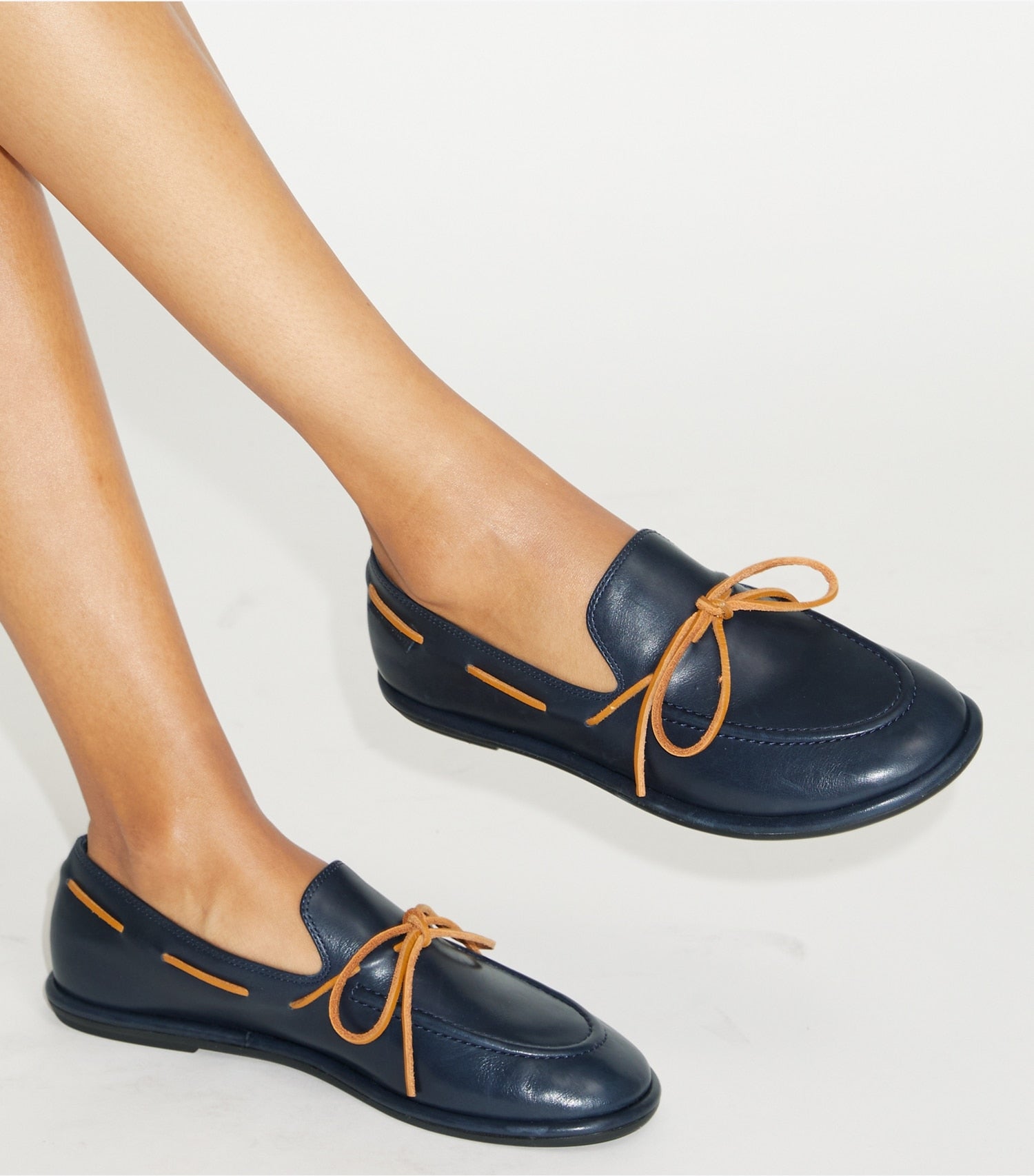 Tory Burch The Boaty - New Navy / Tan