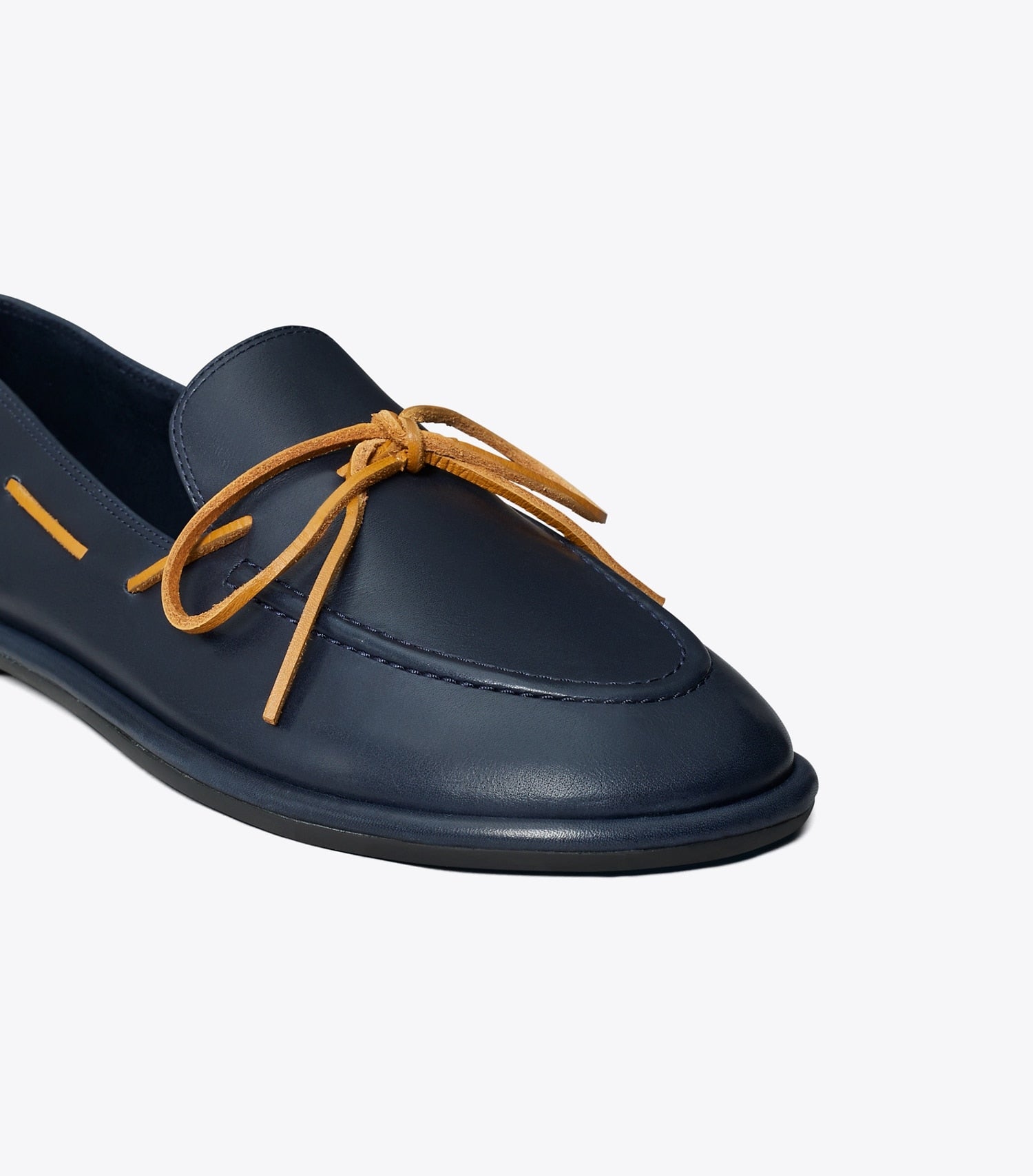Tory Burch The Boaty - New Navy / Tan