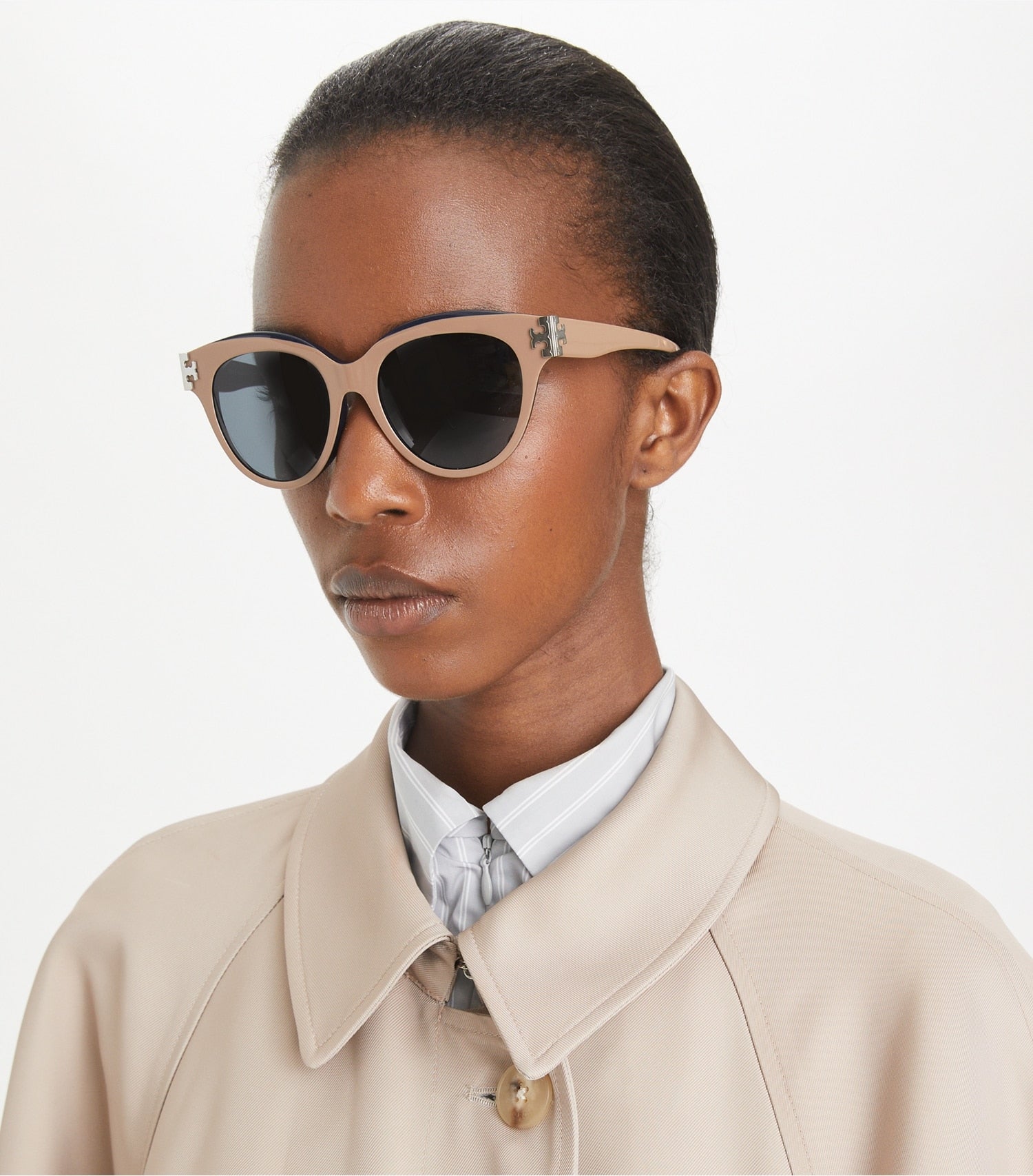 Tory Burch Eleanor Round Sunglasses - Black/Ivory/Dark Grey Solid