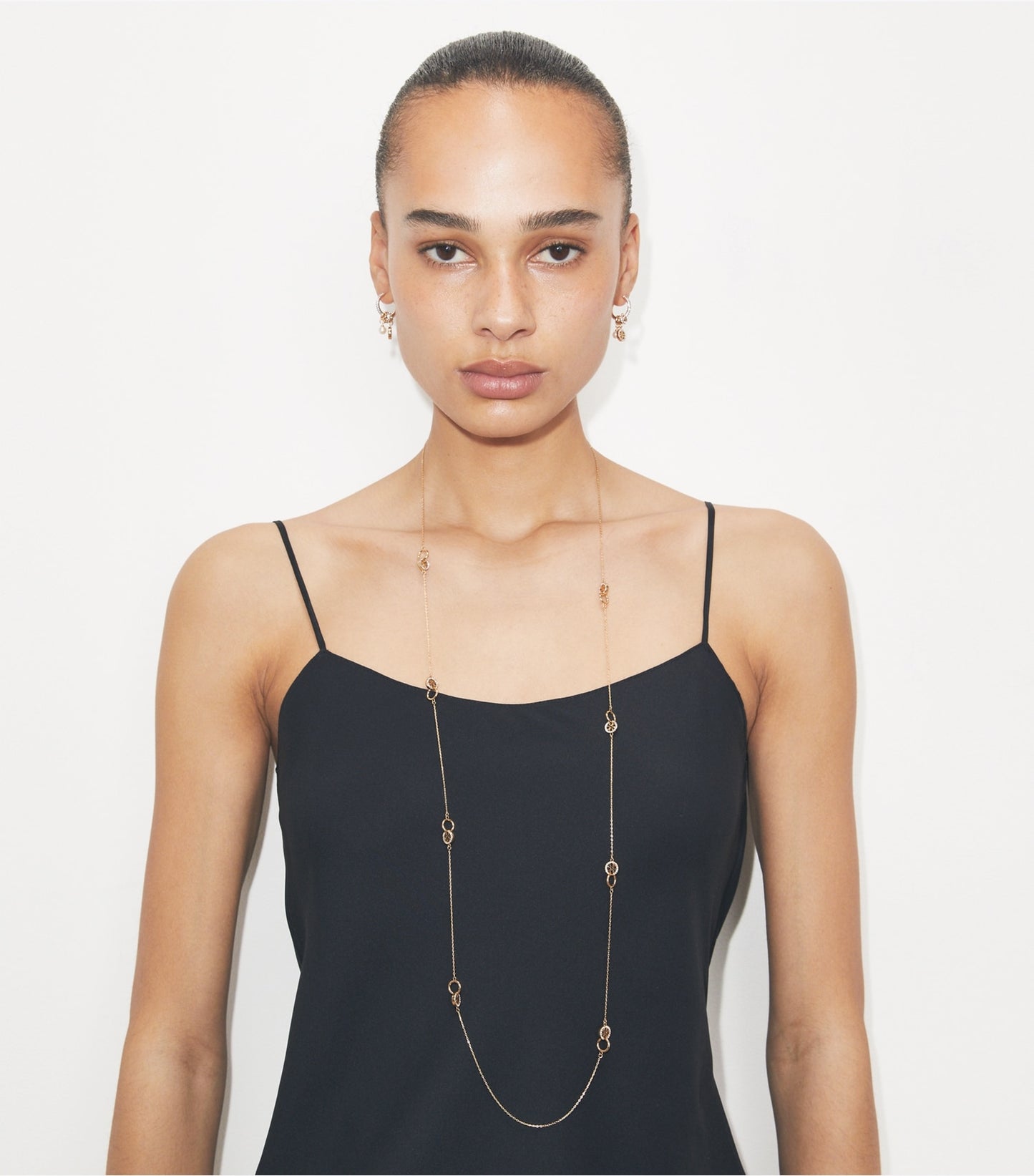 Tory Burch Long Icon Pavé Interlocking Necklace - Tory Gold / Crystal