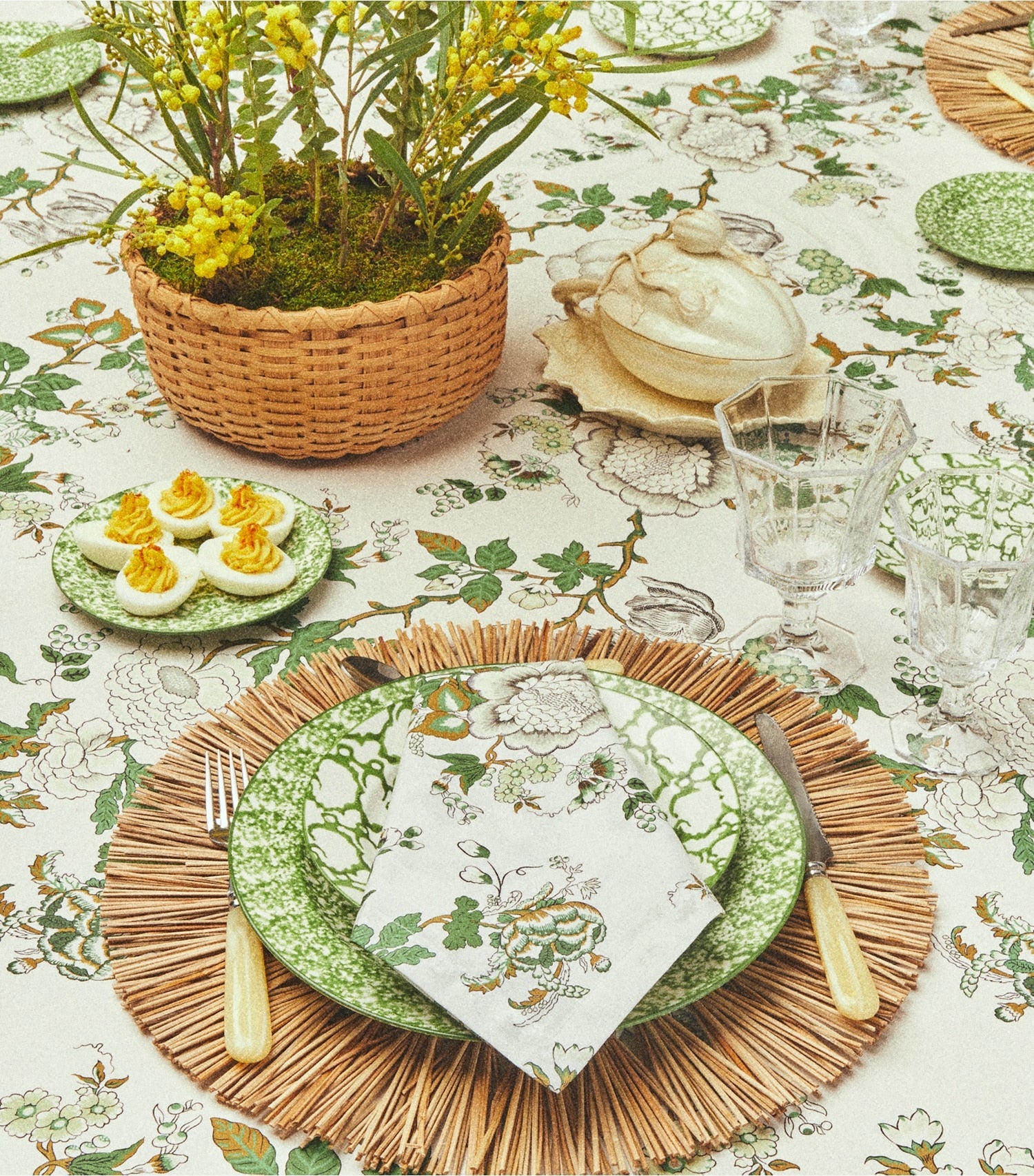 Tory Burch Happy Times Bouquet Square Tablecloth, 70" - Moss Green